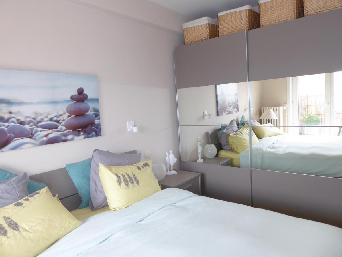 Luxurious T3 Garage, View On The Noordzee, 2-6 P Baby In Plein Center * Oostende