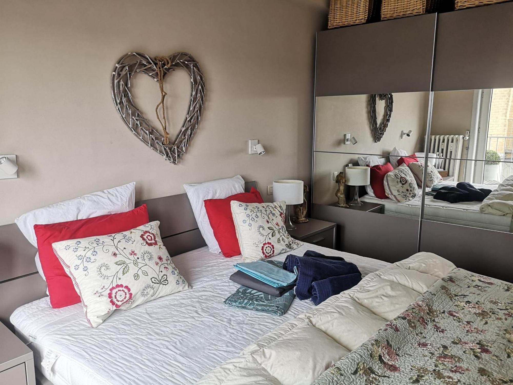 Appartement Luxurious T3 Garage, View On The Noordzee, 2-6 P Baby In Plein Center Oostende