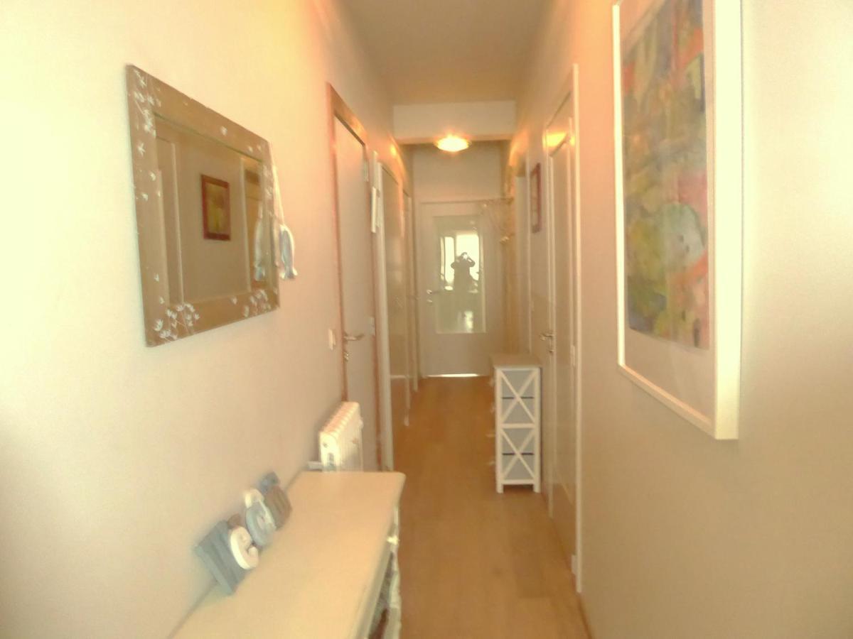 Appartement Luxurious T3 Garage, View On The Noordzee, 2-6 P Baby In Plein Center Oostende