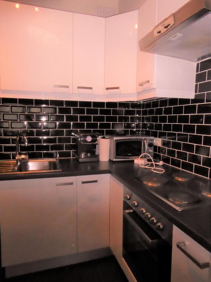 Appartement Luxurious T3 Garage, View On The Noordzee, 2-6 P Baby In Plein Center Oostende